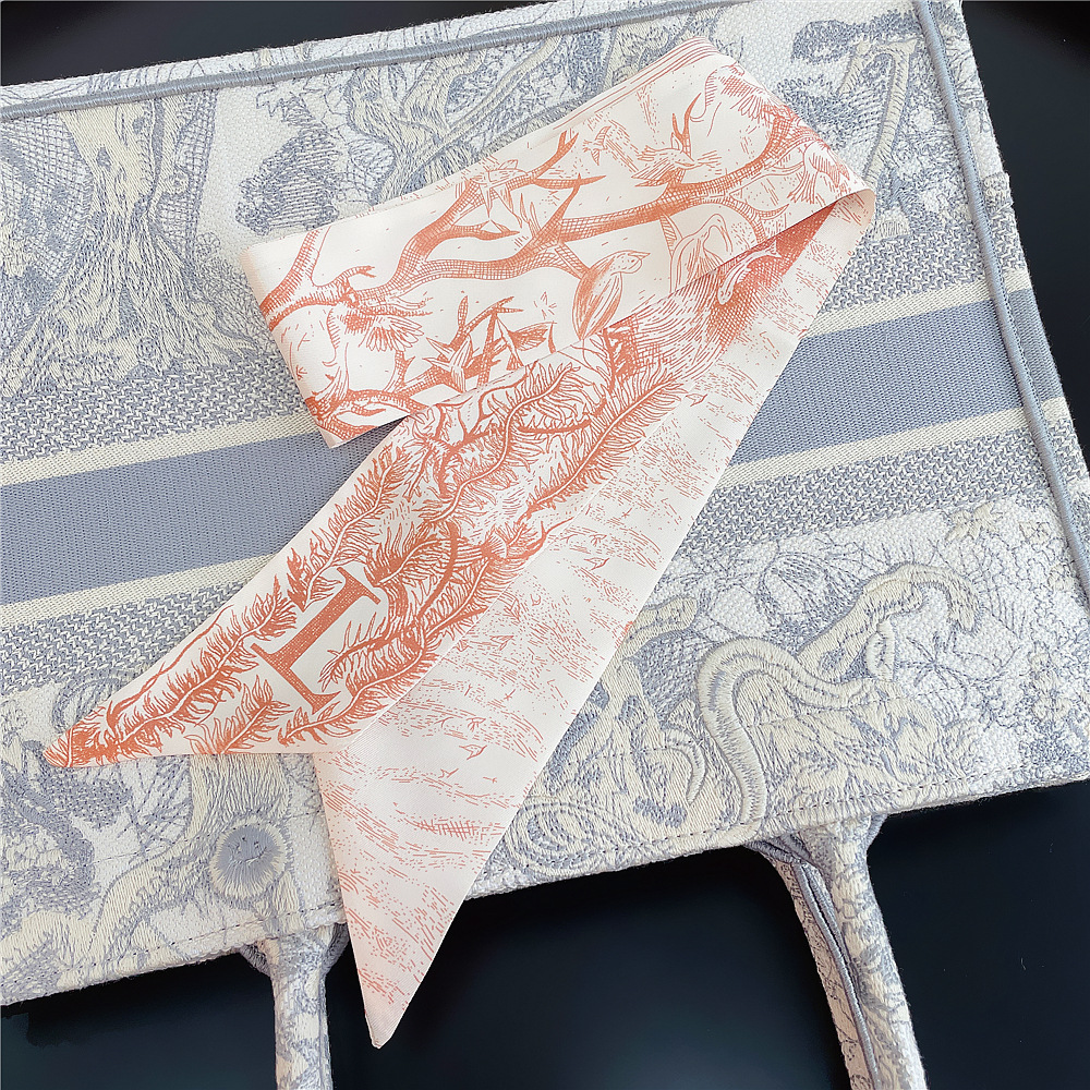 20g Weight Silk Scarf Classification Daily Occasion Silk Material Letter Pattern All Seasons Season Women'S Gender Printing Design Fashion Style Women's Fashion Letter Silk Printing Silk Scarves 42
