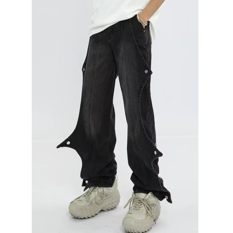 Japanese retro trousers for students