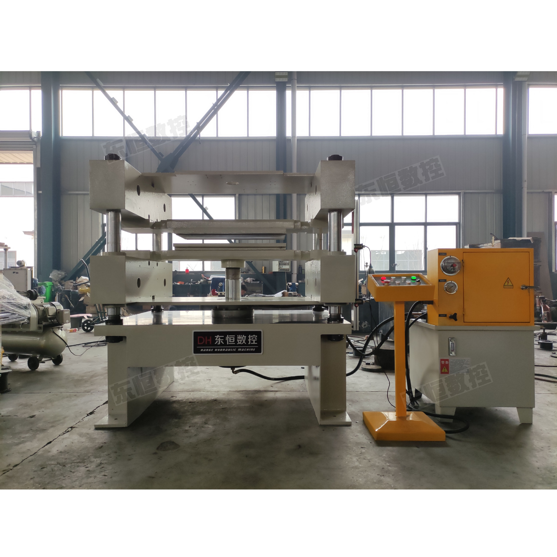 定制液压机订做 异形油压机按图纸生产压力机 80吨下顶出油压机