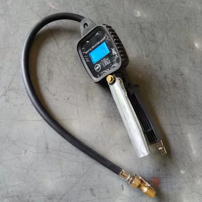 with Air Gun, Car Tire – Air pressure gauge/tire pressure gauge - high-quality-digital-tire-pressure-gauge-with-copper-mouth-clip