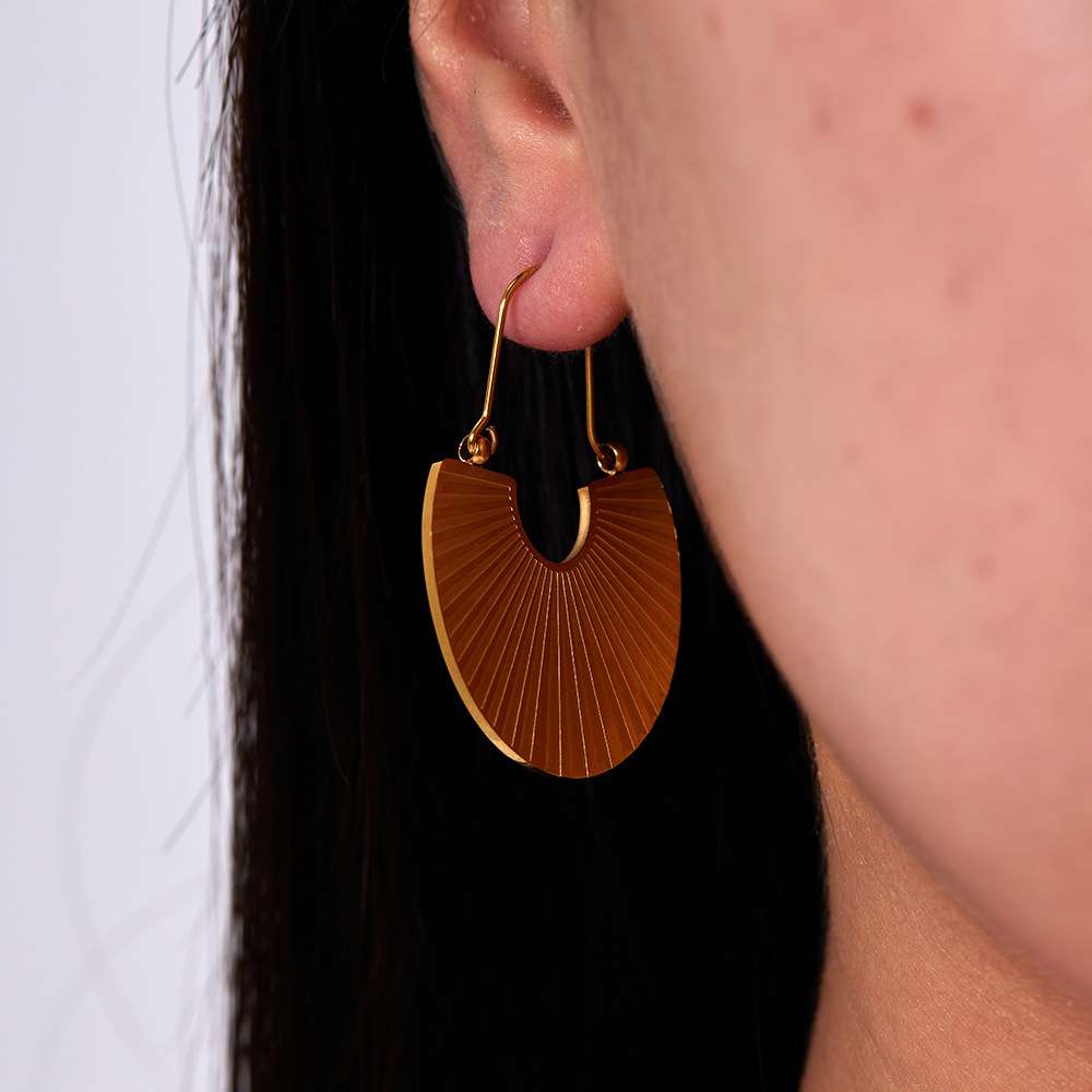 design golden fashionable geometric earrings stainless steel