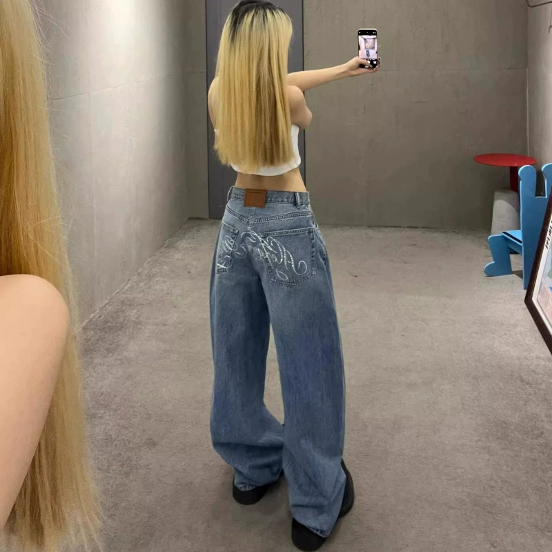 Американская горячая девушка стирается и стирается в форме силуэты джинсы ятаган женский 2025 весенний дизайн чувствует свободный, широкие брюки прилив