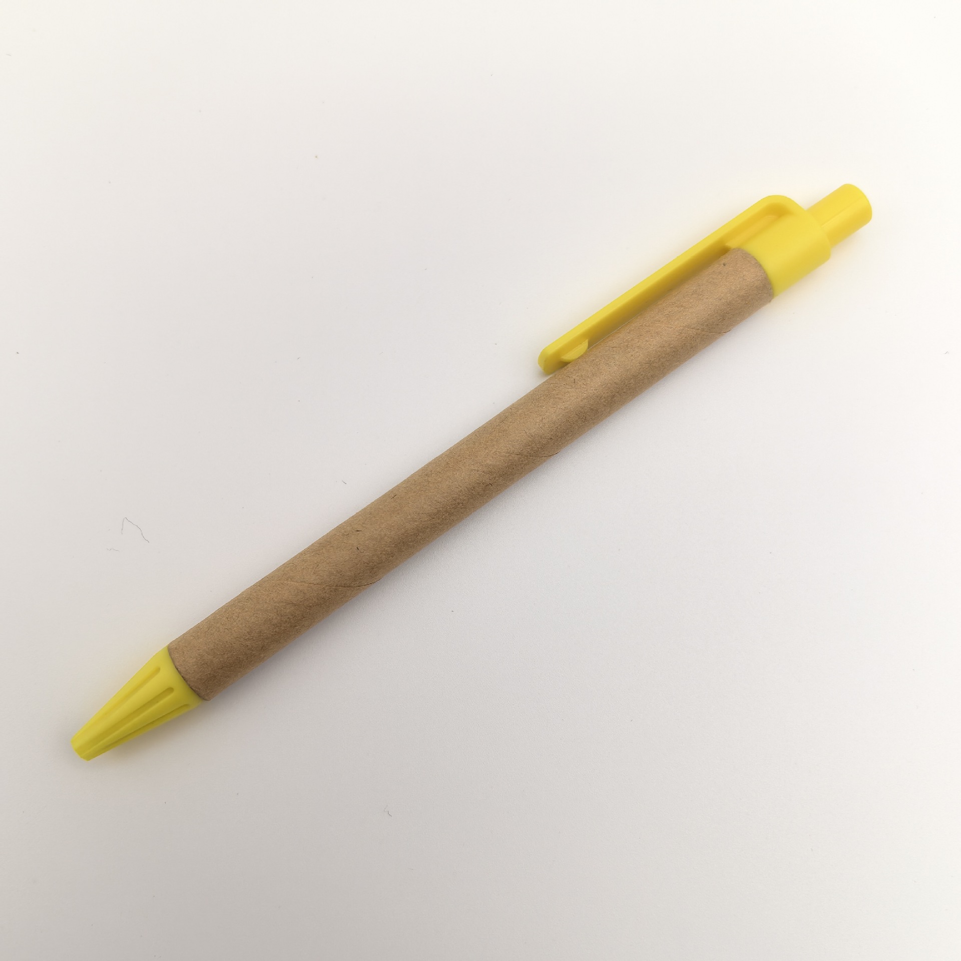 Presione bolígrafo de papel kraft verde bolígrafo simple bolígrafo de tubo de papel al por mayor bolígrafo verde se puede imprimir logotipo