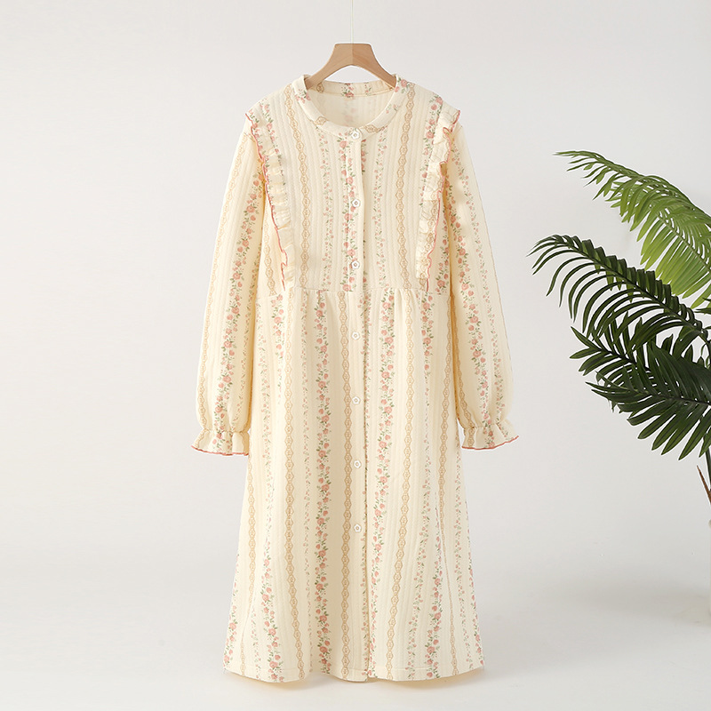 秋冬の女性の純綿の3層の空気綿の中間層の長袖のパジャマの冬の綿の保温の甘い家庭服の月子服