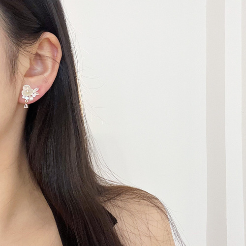 Fresh and Sweet, French-Style Exquisite and Ethereal Pearl Flower Earrings, Tea-Series Girly and Fresh Earrings for Women