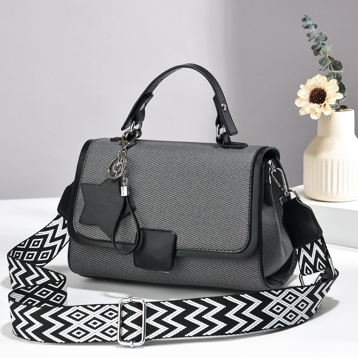 Fábrica de bolsos de mujer 2024 moda de hombro nuevo otoño bolsos de mano bolsos de madre bolsos