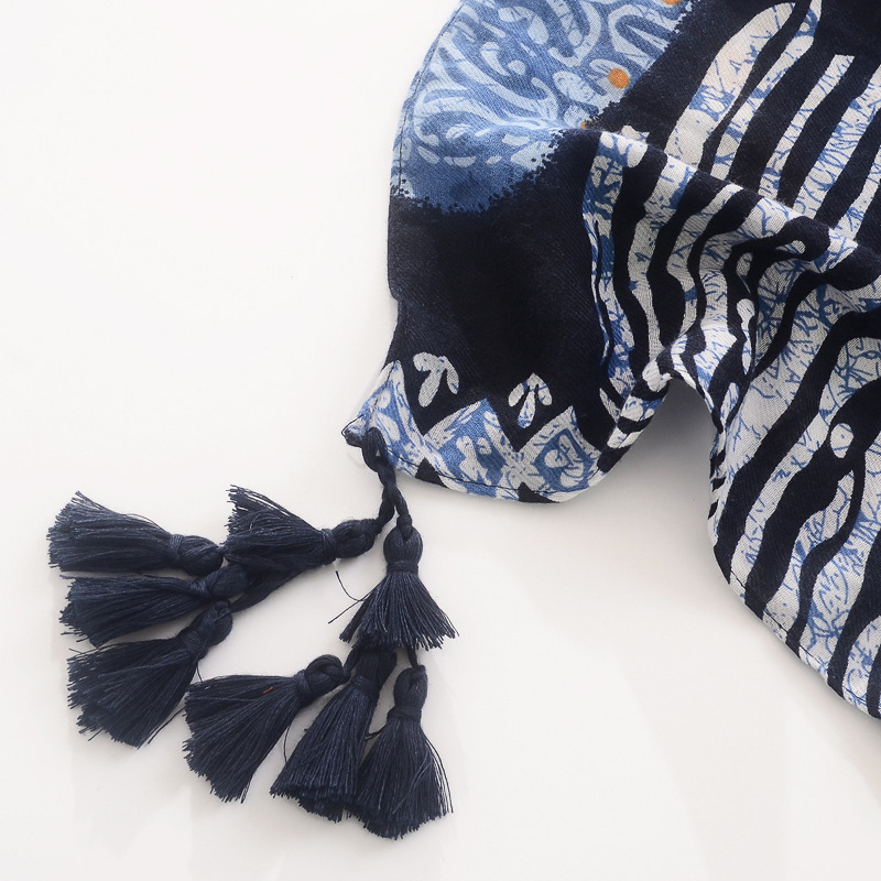 Venta caliente transfronteriza estilo étnico vintage bufanda de porcelana azul y blanca chal largo bohemio algodón y lino sensación bufanda impresa
