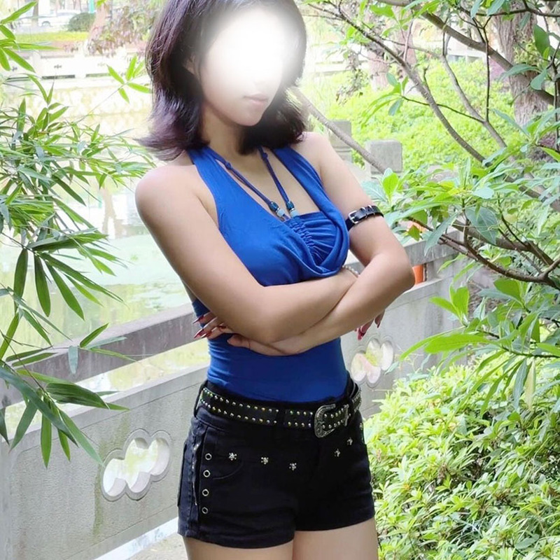 纯欲串珠美背荡领挂脖吊带背心女夏季无袖外穿设计感修身蓝色上衣|undefined