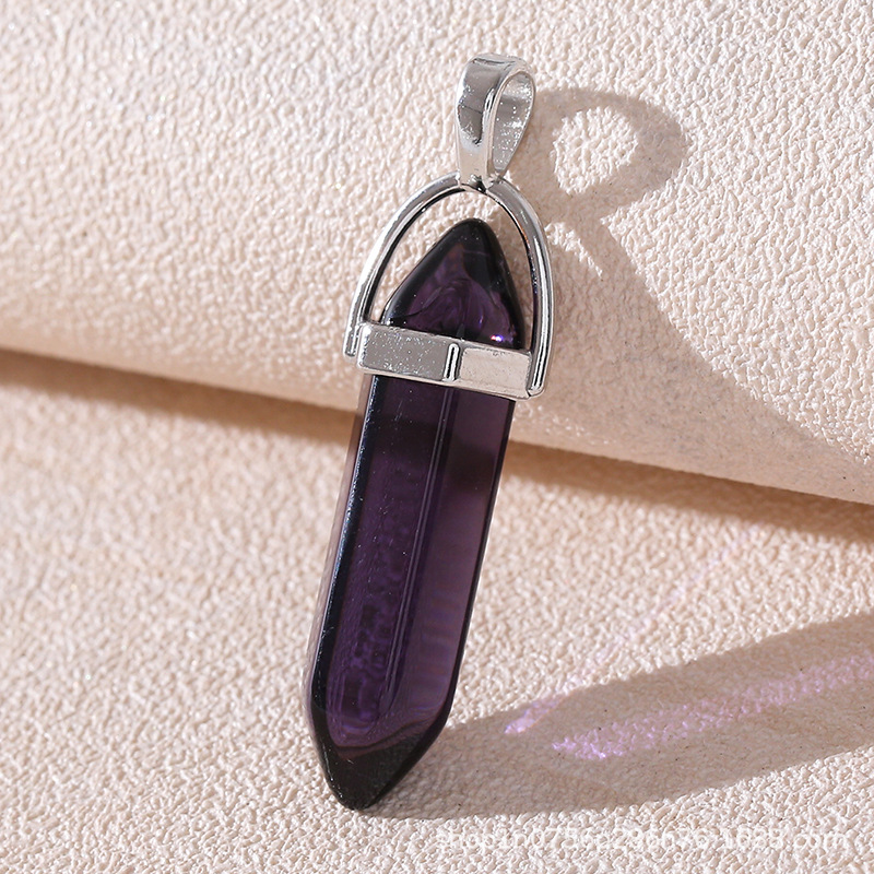 Venta caliente transfronteriza piedra natural amatista cristal rosa colgante de columna hexagonal collar de bala de doble punta colgante único al por mayor