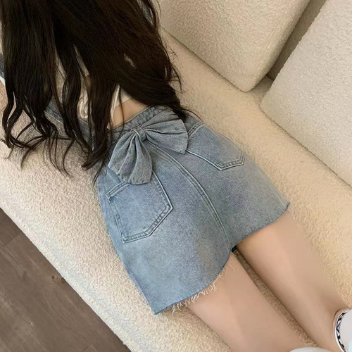 Bow denim dress sweet and spicy women's 2023 summer new high waist ripped suspender skirt suspender short skirt