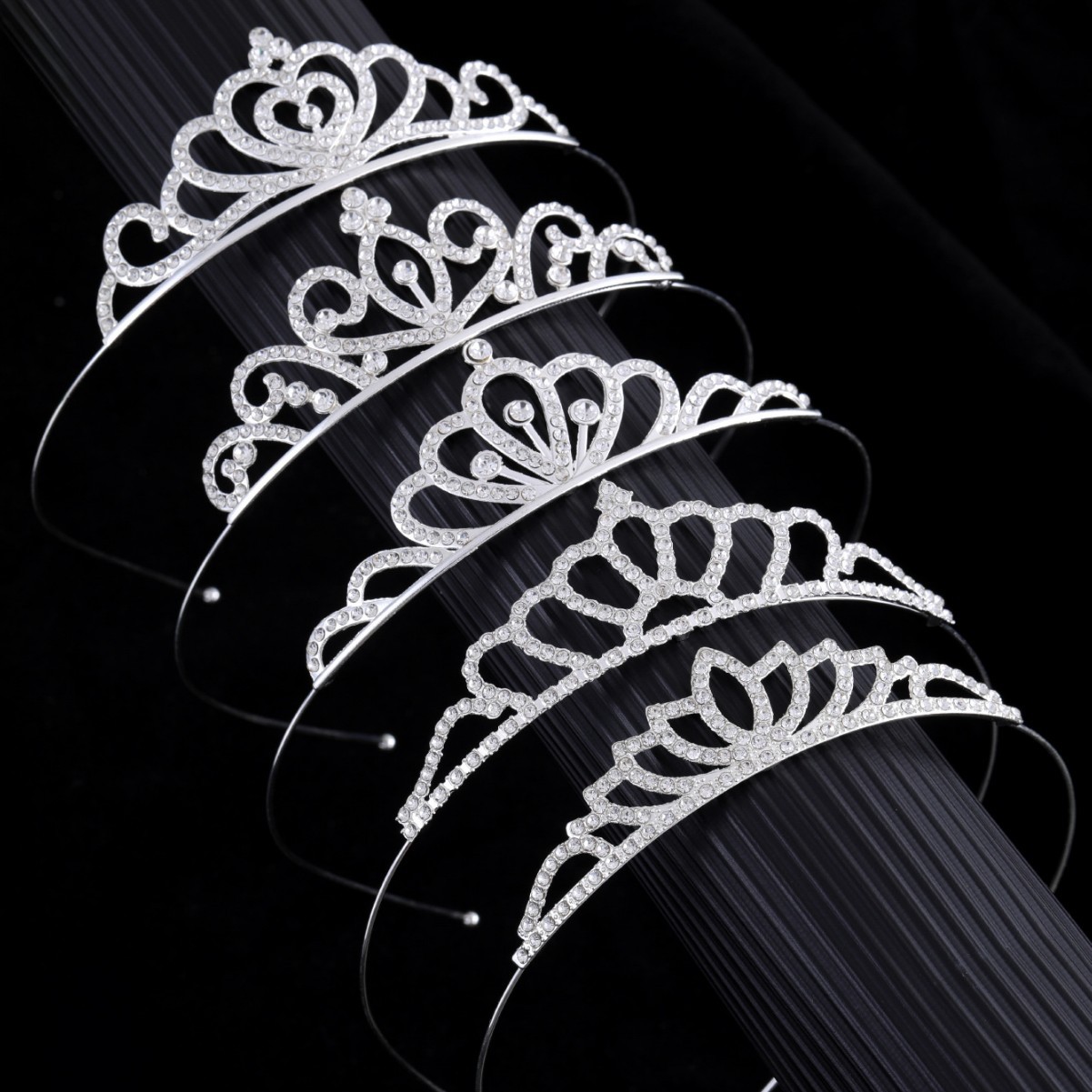 Nueva princesa de diamante para niños corona de aleación banda de pelo niñas danza estereoscópica bebé cumpleaños diamante adornamiento para el pelo