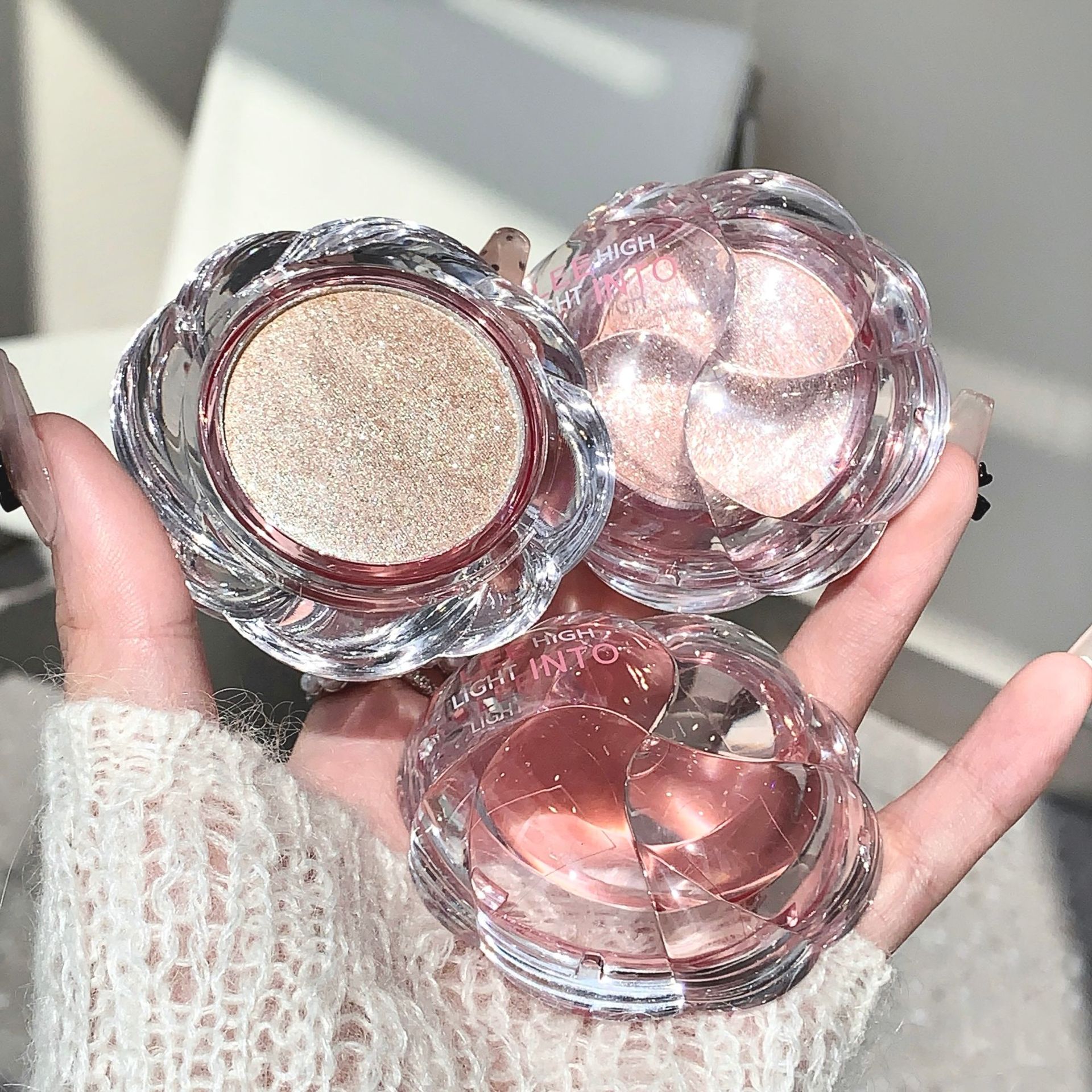 LEEINTO Flor de ensueño Polvo de alto brillo nacarado fino brillo brillante polvo delicado rubor sombra de ojos maquillaje transfronterizo resaltado
