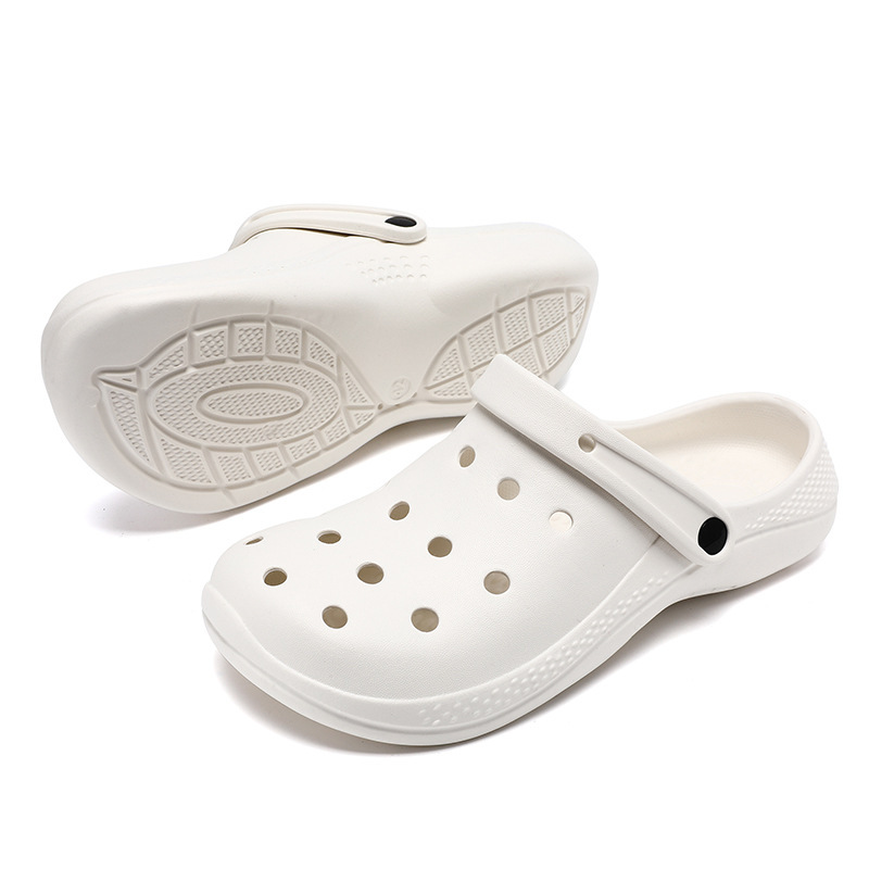 2024 verano transfronterizo explosión EVA pareja agujero zapatos sandálias de playa zapatillas frías (dos yardas más pequeñas)