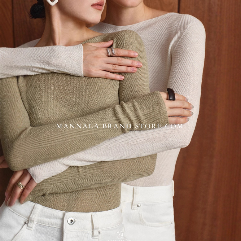 Hong Kong and American Apparel/25 Autumn/Winter 30% Wool 120S 60-Count Simple Three-Dimensional Water Wave Pattern Knit Sweater Q4024
