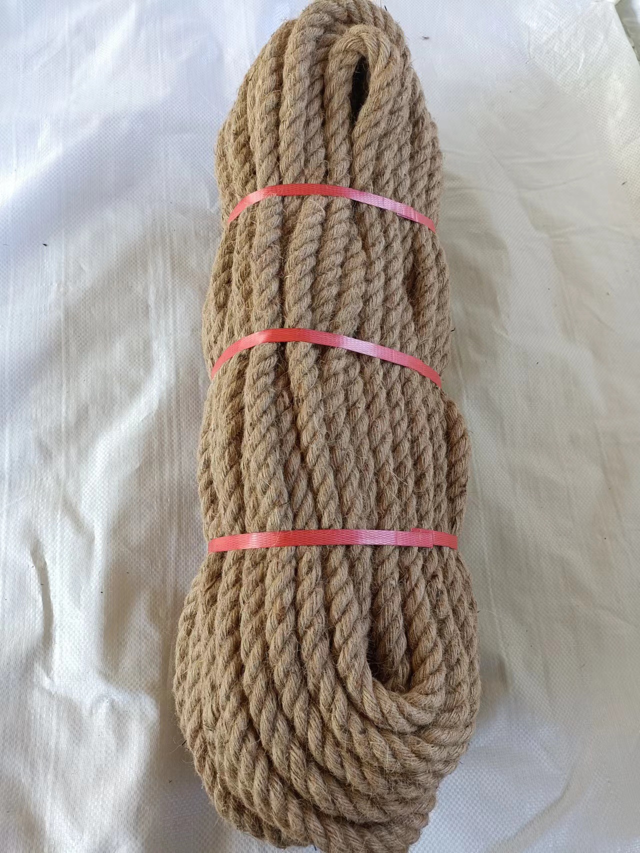 Cuerdas de yute gruesas al por mayor cuerdas de escalada para gatos decorativas trenzadas de escalada de jardinería cuerdas de lino finas atadas de material natural