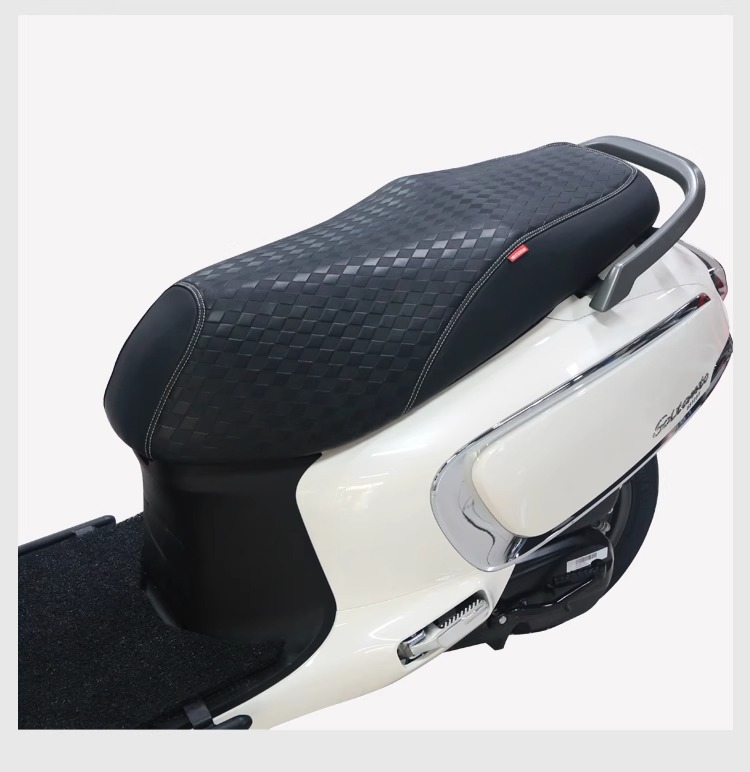 Suitable for Qingqi Suzuki Us125T Seat Cover Leather Rainproof and Sunproof Scooter Uyuu Seat Cushion Cover Anti-Slip