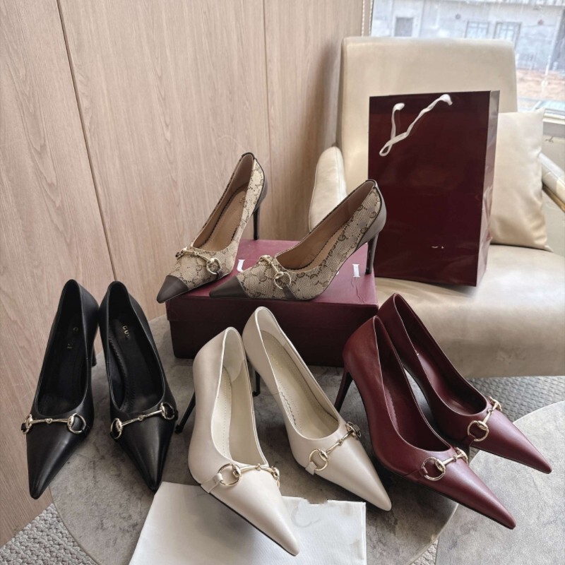High-end D-brand 2026 new model elegant socialite single shoes, pointed-toe high heels with leather upper and metal buckle, fashion women's shoes High-end D-brand 2026 new model elegant socialite single shoes, pointed-toe high heels with leather upper and metal buckle, fashion women's shoes