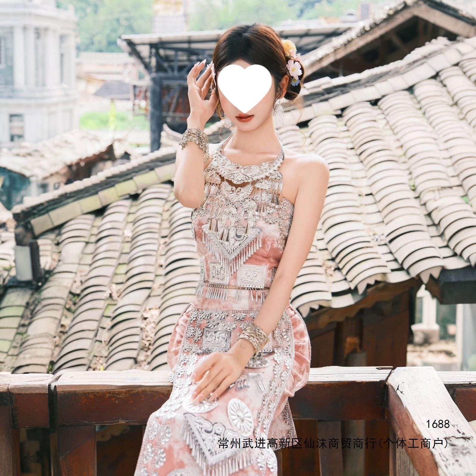 新款扎染苗疆苗族民族少女旅拍服装服饰套装写真少数民族摄影兔毛