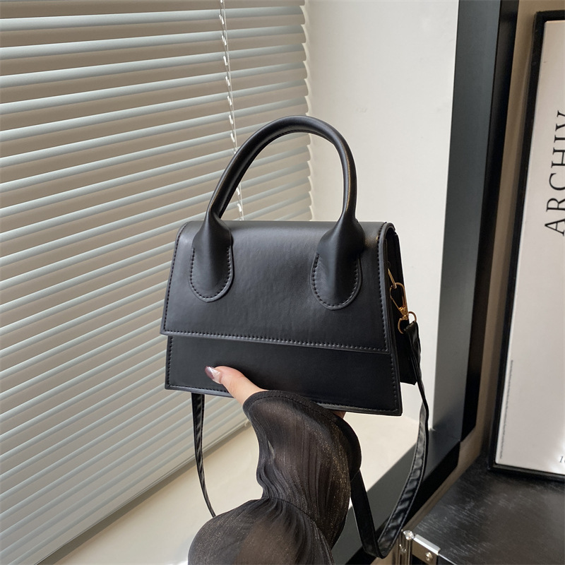 Personalidad en bolso de mochila para mujeres 2024 invierno nuevo bolso de arte de moda de estilo extranjero bolso de hombro de moda