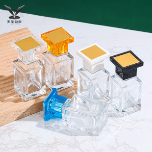 TFͬ����ˮƿ50ML��ƿ�ߙn���ƺ�ڼ��F͸������ʽ���ķ��bƿ��