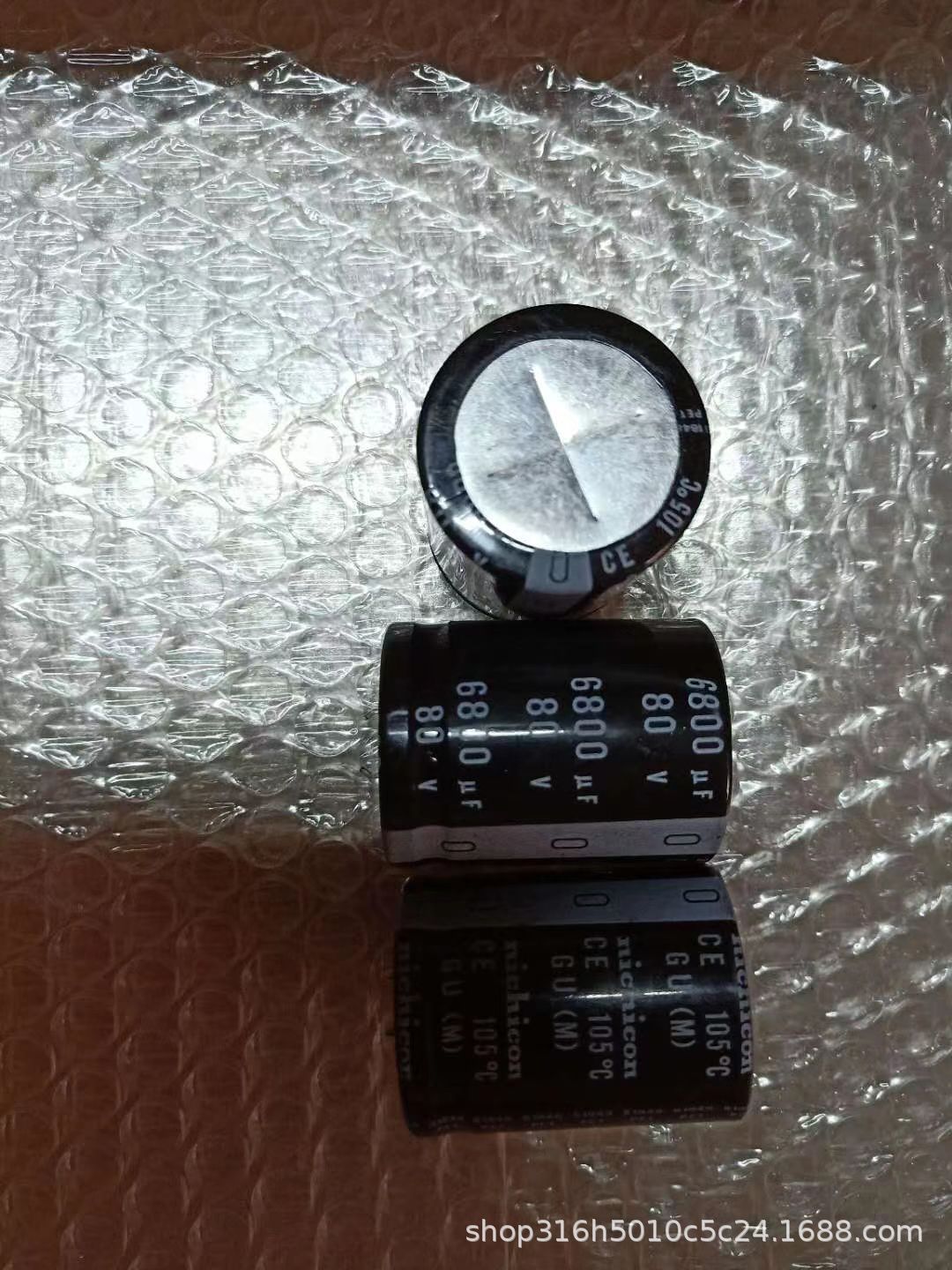 80V6800UF 30*50MM  黑色105°C  GU系列  音响电容 nichicon牌子