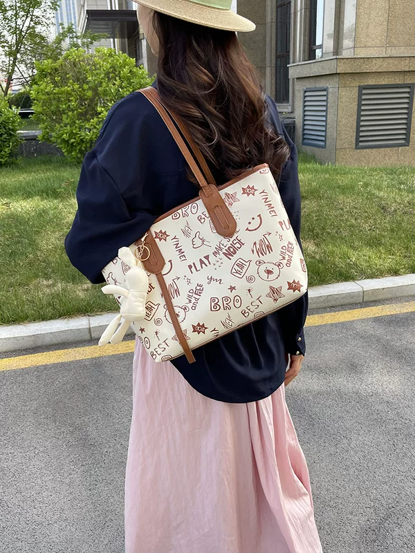 Retro one-shoulder bag