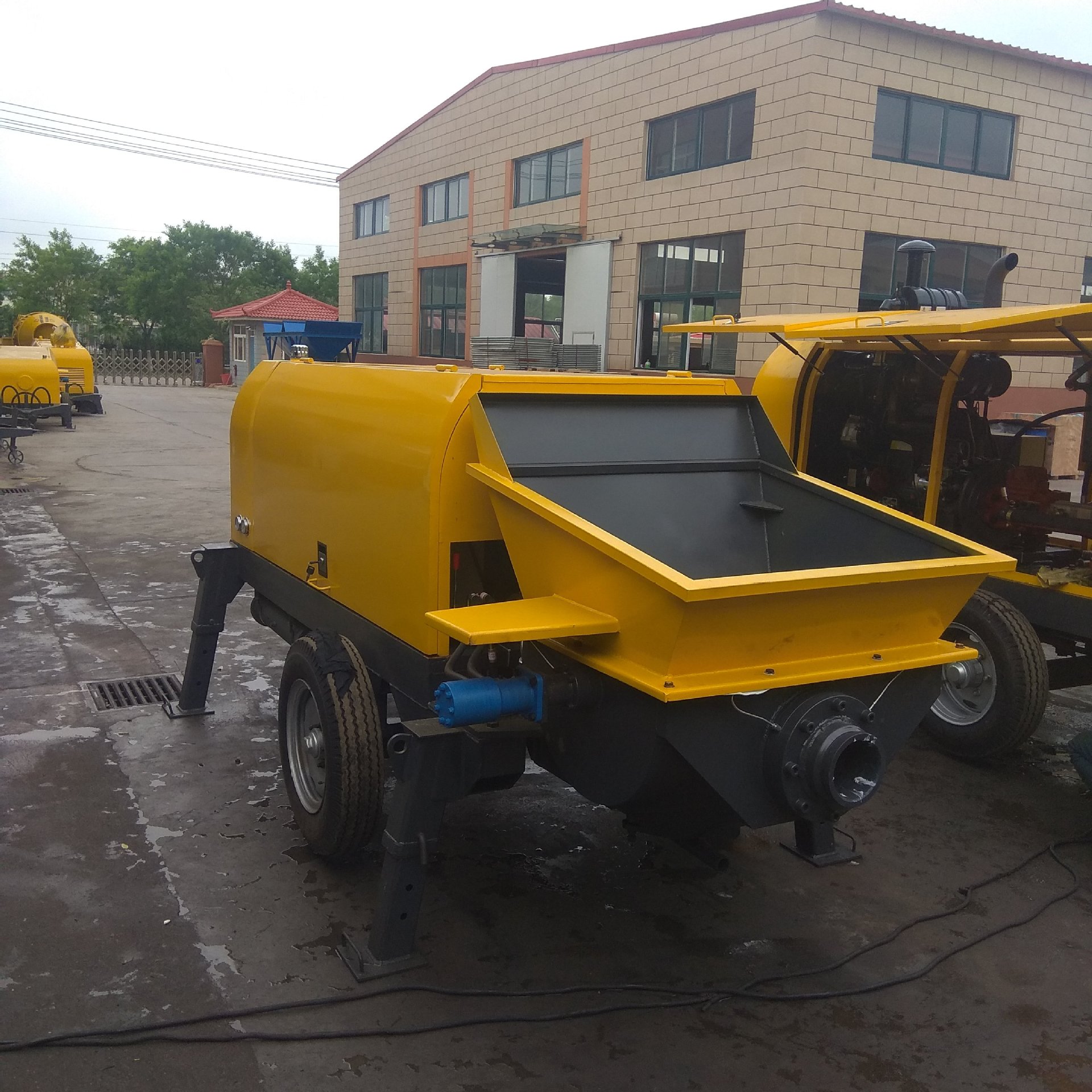40细石混凝土输送泵 40细石混凝土拖泵 砂浆泵 地暖垫层输送泵