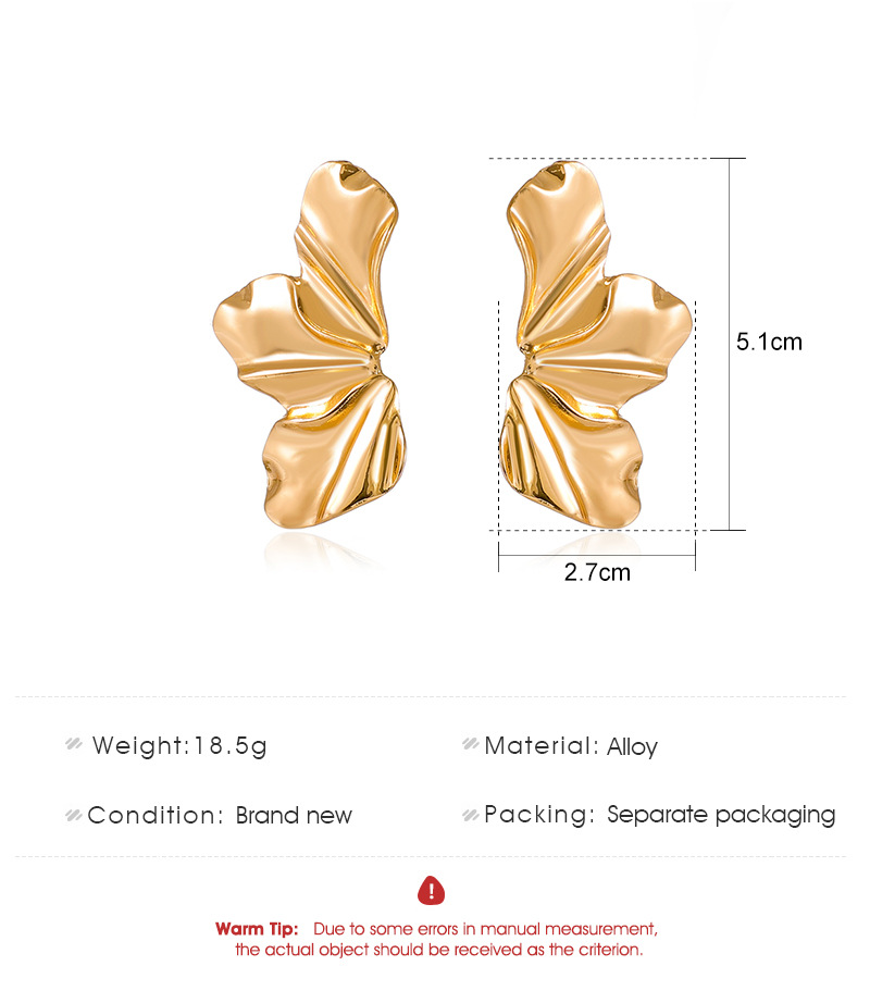 Retro Golden Flower Earrings Temperament Matte Irregular Petal Alloy Earrings display picture 1