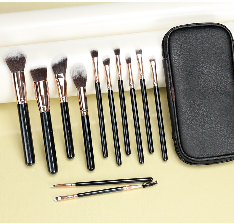 Cross-border new 12 makeup brush suit soft hair full set of black and gold eye shadow nose shadow beauty makeup tools wholesale