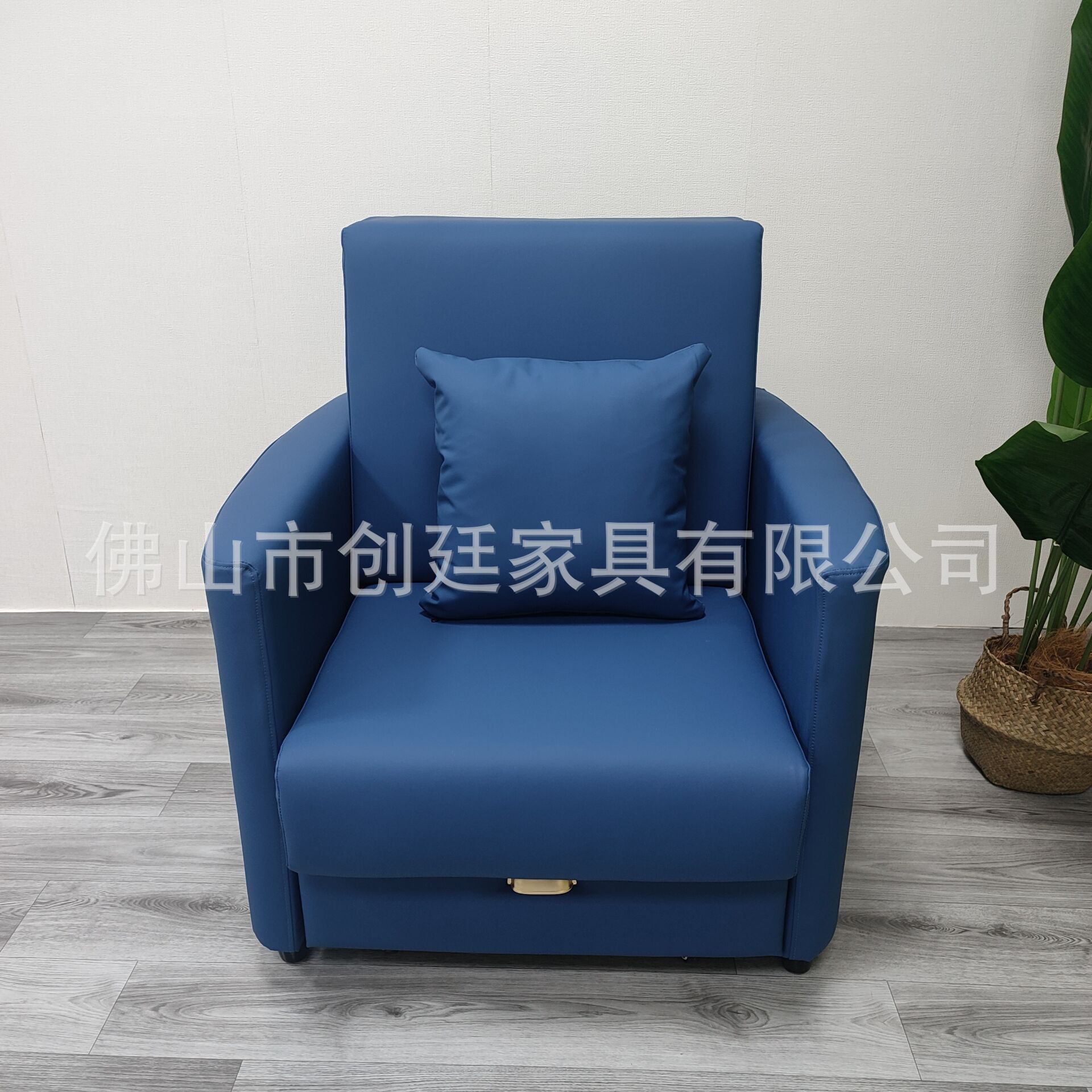 CC{J44$V7%MX4SPD%XTA}A2.jpg