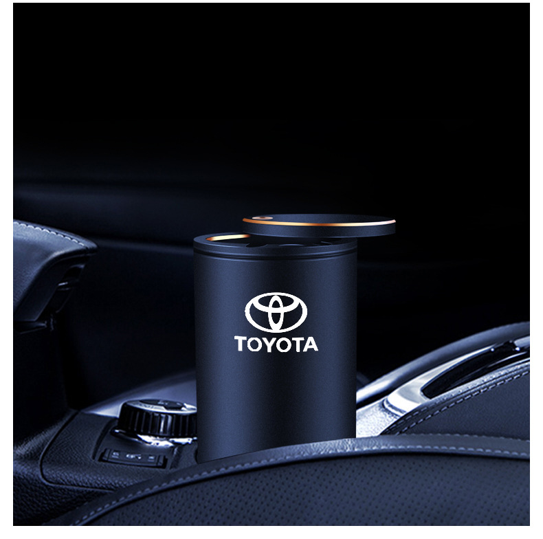 Suitable for Toyota Highlander Crown Land Cruiser Prado Sena Land Cruiser Car Ashtray