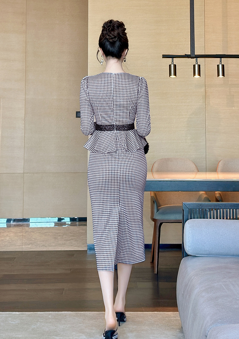 Đầm maxi nữ thắt eo cổ vuông ren phối lá sen họa tiết kẻ sọc tay dài — đen chi tiết 9