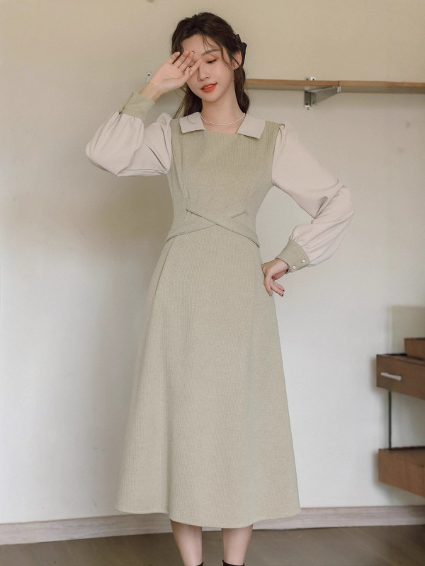小香赫本风撞色连衣裙女秋冬新款2025高级感气质穿搭收腰显瘦长裙|undefined