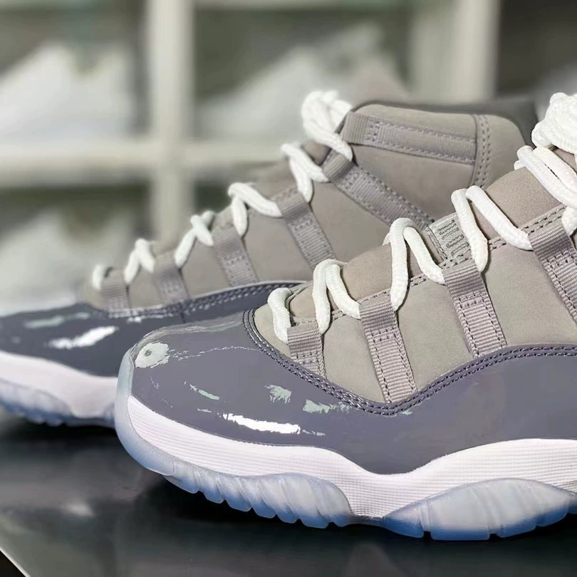 √weiqin Putian Pure Original High-version Aj11 High Bang Kang Kuang Black Silver Men and Women Sports and Leisure Anti-slip and Wear Resistant