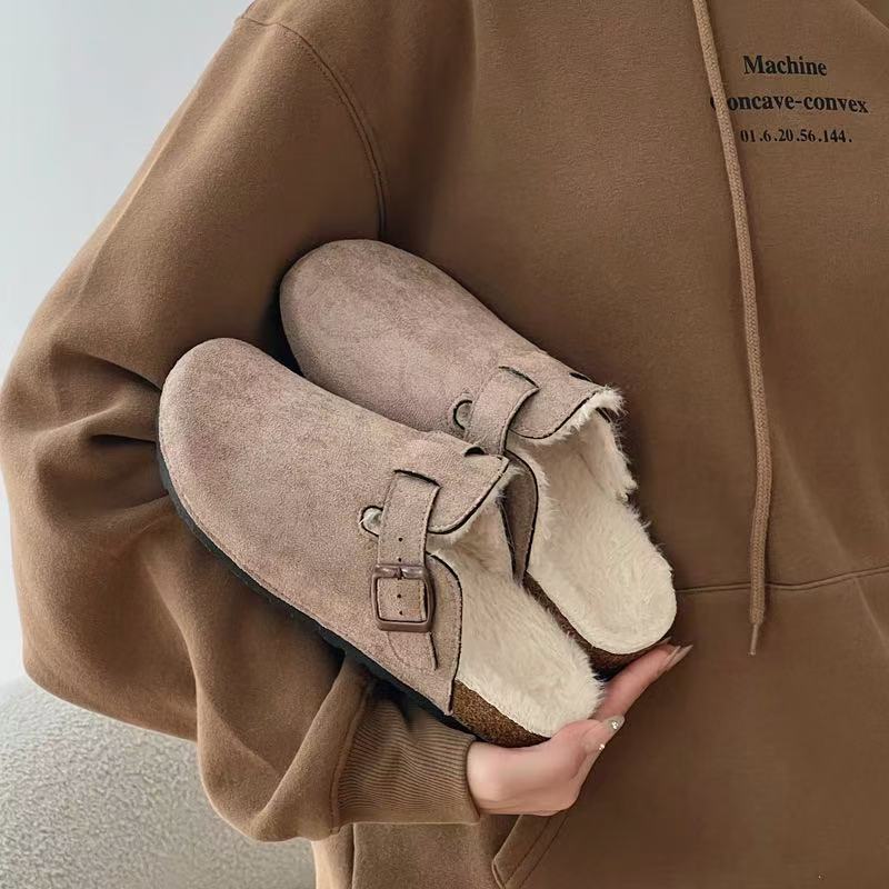 2025 nuevo tipo de vestir con una sola gruesa Bocken de otoño y invierno más algodón de peluche Bocken zapatos de cabeza de bolso de mujer con una sola suave image 1