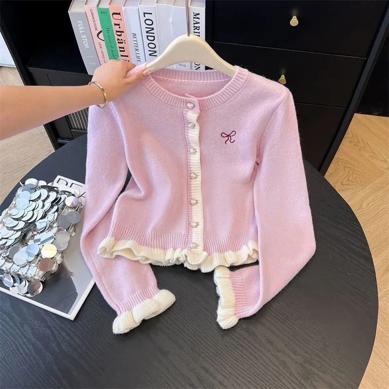 Sweet Style Pink Embroidered Round Neck Knitted Cardigan for Women, New Spring and Autumn Short Design Sweater for Petite Figures