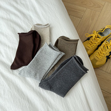 2025秋冬韩国卷边堆堆袜竖条纹简约色纺纱美拉德色系中筒女袜批发