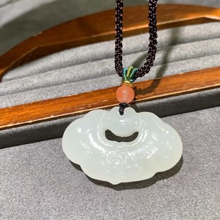 Jin Yutang Xinjiang Hetian Jade Carved Flower Ruyi Lock White Run Fine Oily Full Carved for Years