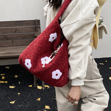 秋冬季新款毛绒云朵刺绣单肩甜美文艺森系韩版高颜值托特包包女