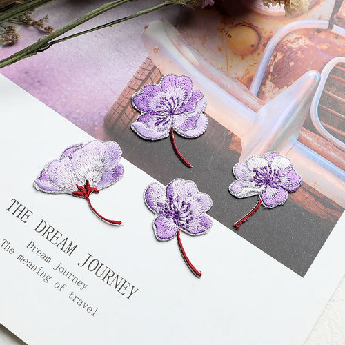 Floral fabric with small floral patches, national trend retro-style decorative embroidery patches, clothing small flaws repair, hot melt glue, ironable