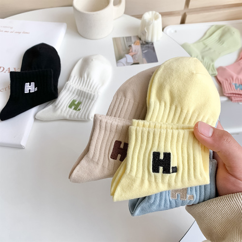 Solid color basic letter embroidered H short-tube women's solid color sports socks wholesale spring and summer boat socks for women women's socks