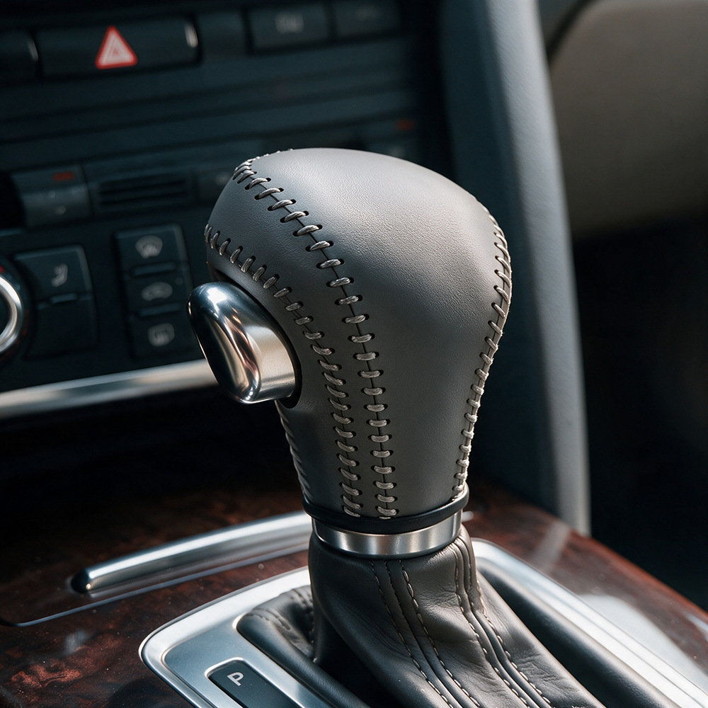 Suitable for Audi older models A6L A4L Q5 Q7 A5 gear shift protection cover, gear knob cover, shift lever cover, gear cover