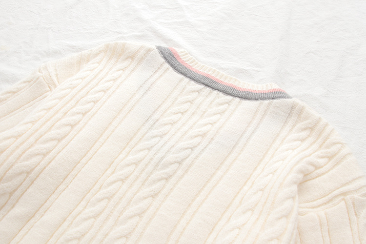 学院风V领毛衣女 宽松显瘦拼色麻花内搭针织衫甜美软糯打底衫毛衣