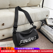 情侣时尚高级感法棍单肩包高颜值波士顿包包大容量宽带斜跨PU桶包