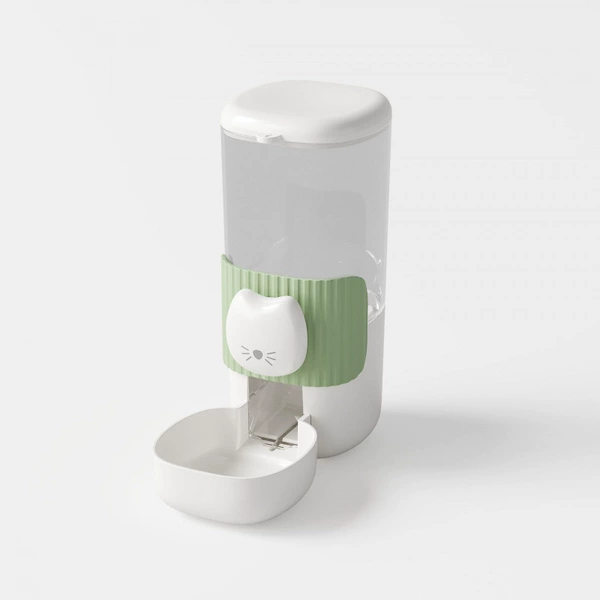 Mint green feeder