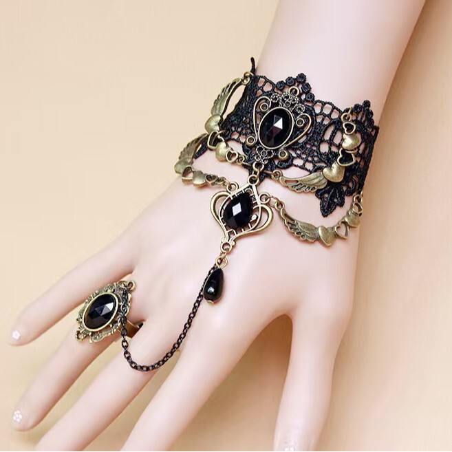 Cross-Border Amazon Hot-Selling Halloween Hot-Selling Lace Bracelet Ring One-Piece Chain Angel Wings High-End Jewelry