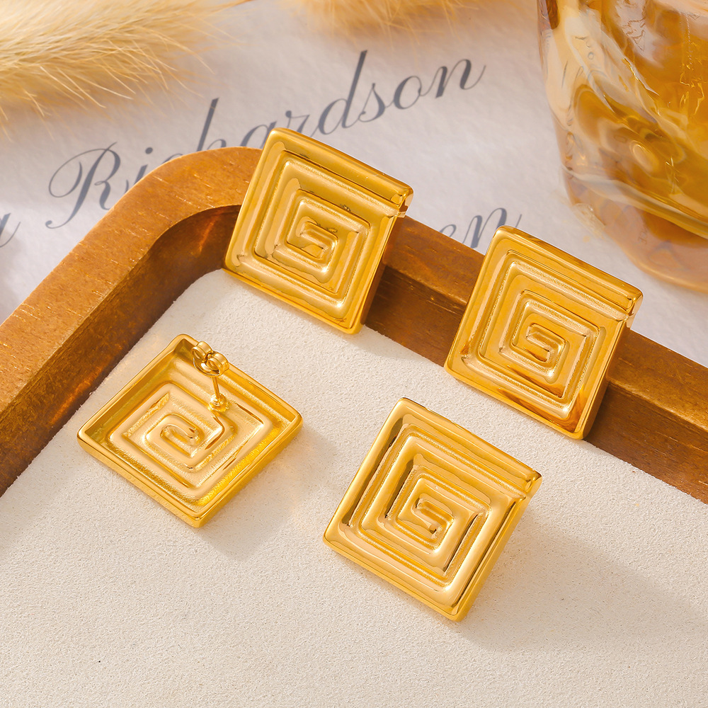 Small Niche Design, Patterned Square Earrings, Gold, Silver, Metal, Exaggerated Fashion Rings, Earrings That Do Not Fade_voghion.com