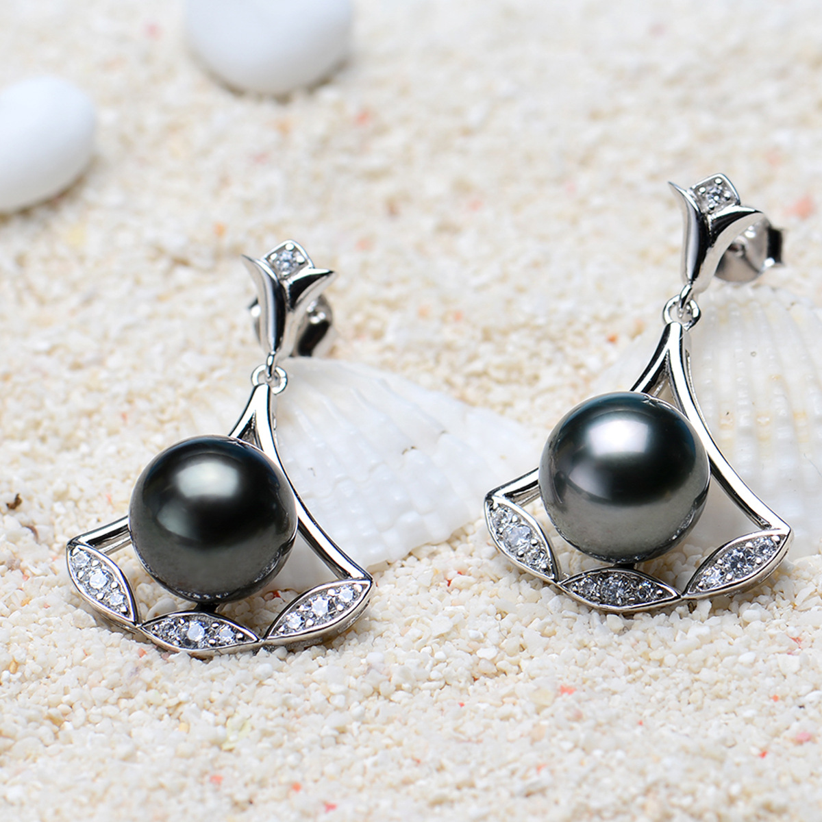 ANU 국경 간 뜨거운 판매 타히티 흑진주 귀걸이 강한 빛 완벽한 라운드 천연 S  MOISSANITE 귀걸이 여성용