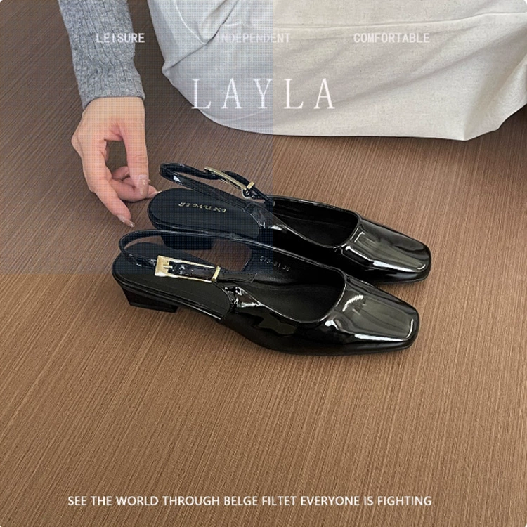 Французские знаменитости в стиле квадратной головы лакированные туфли на туфлях женские европейские и американские весенние модные баотоу 2025 года