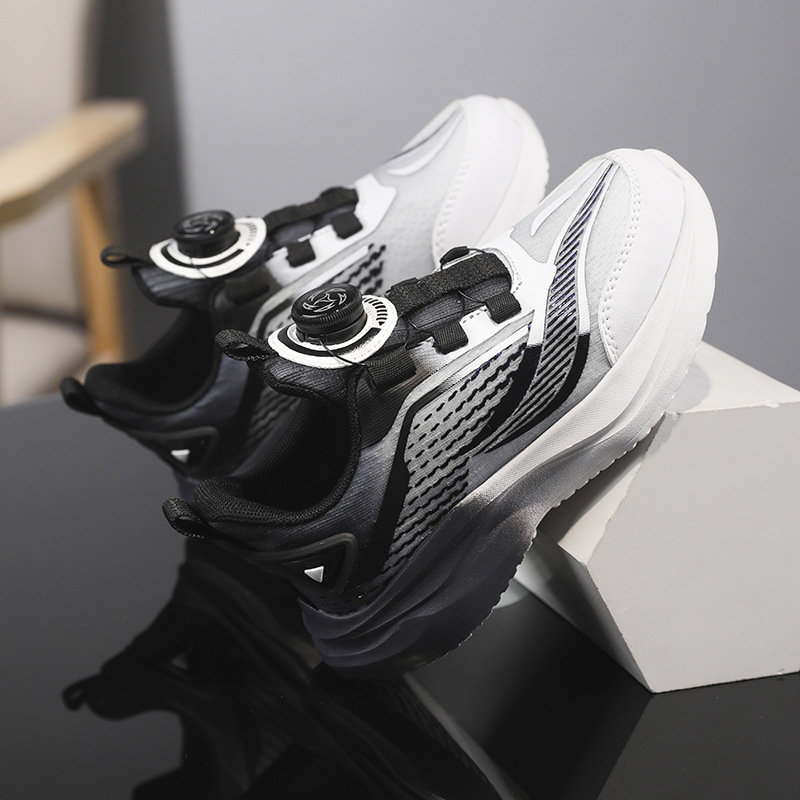 Zapatillas transpirables de malla para niños Zapatillas de baloncesto con hebilla giratoria 2025 Primavera y otoño Zapatillas para correr para niñas ligeras para niños grandes